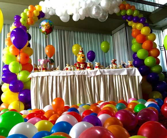 Dekoracija rođendana balonima u obliku duge